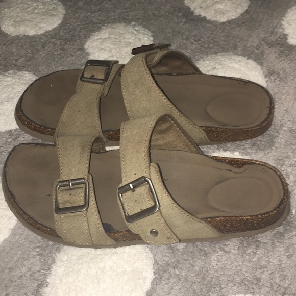 Madden Girl shoes (fake birkenstocks) - Picture 2 of 7